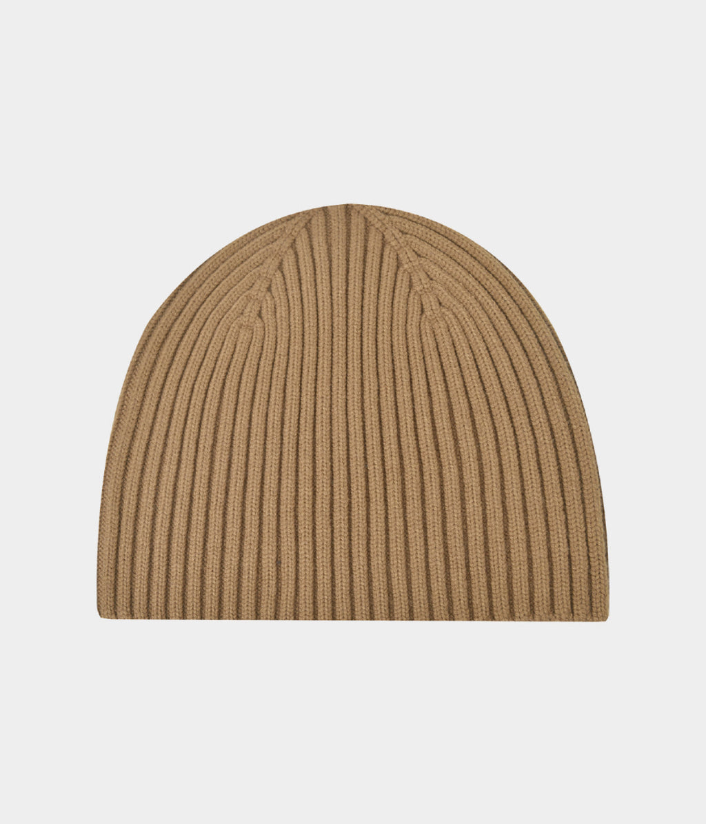 RIB KNIT BEANIE.