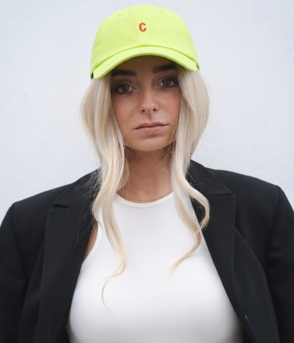 NEON C.